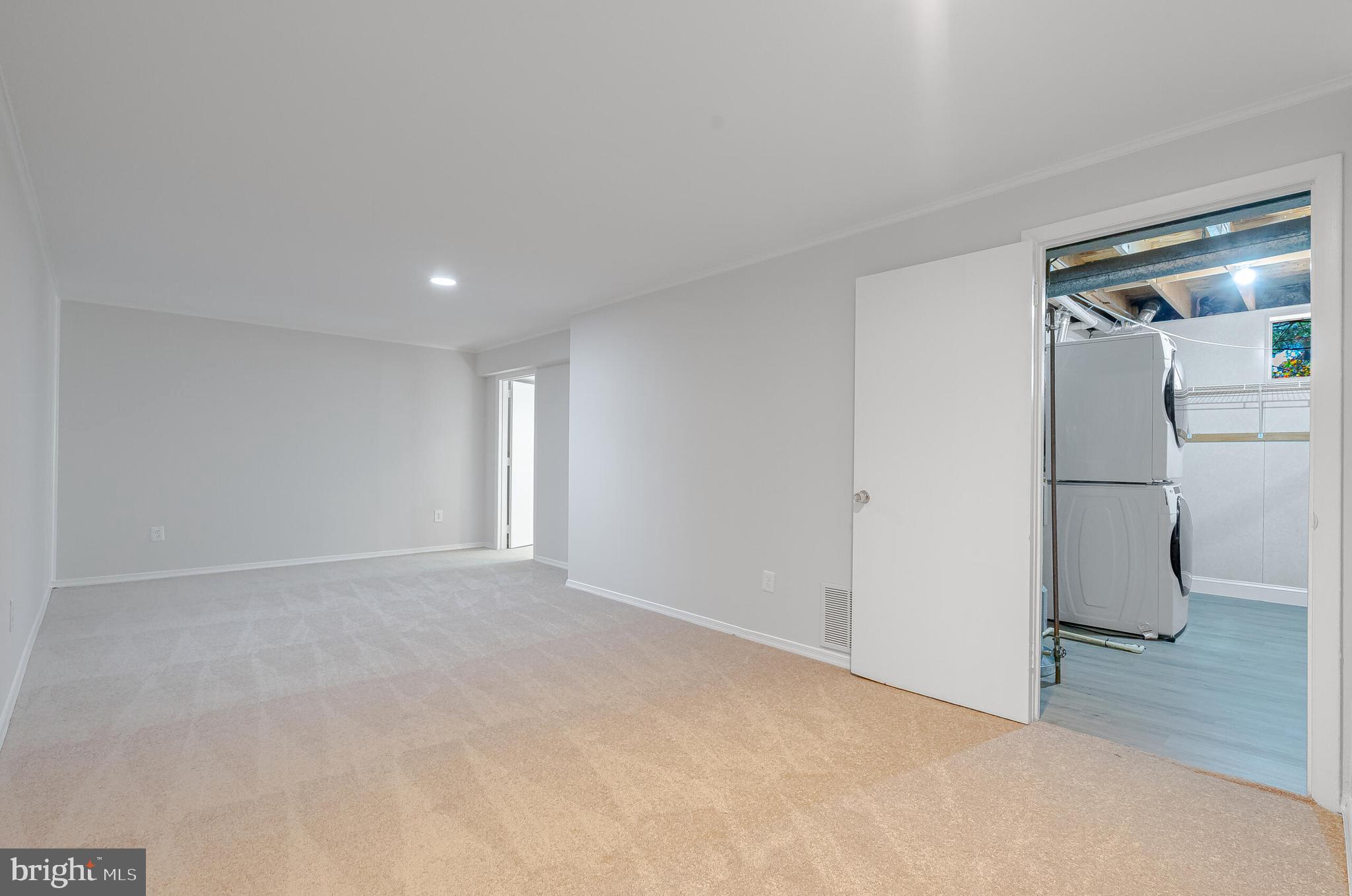 WESTWOOD ESTATES - Residential Lease