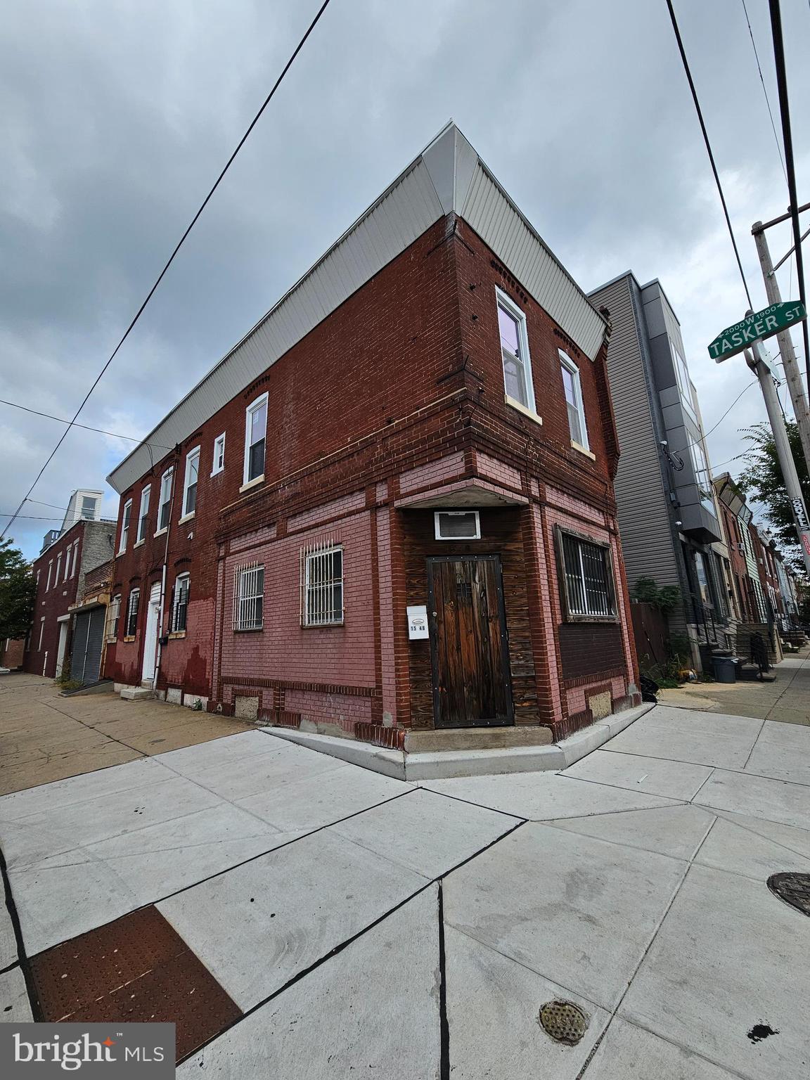 Available for immediate occupancy! This second floor apartment is located in a prime Point Breeze location. Enjoy the basketball court for recreation directly across the street. Take a 5 minute stroll to restaurants like Two Eagles Cafe, Philly Tacos, and many more along the Point Breeze Ave corridor. A few steps further brings you to Wharton Square Park. Close proximity to the bus that takes you into Rittenhouse Square. This unit offers an open living space, two spacious bedrooms, and a private outdoor patio. In-unit laundry off of the kitchen is included. Freshly painted and move-in ready! Small pets permitted at landlord's discretion with additional deposit. Optional 2-Car Garage can be included in the lease for an additional $200/mo. A great space for parking, storage, or workshopping. Live affordably in a terrific location. Schedule your showing today!