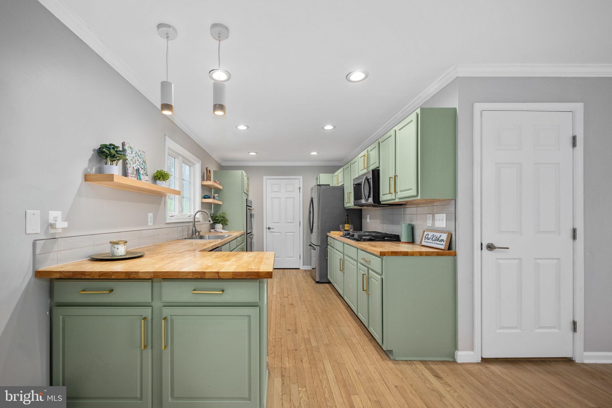 SKYLAND ESTATES - Residential