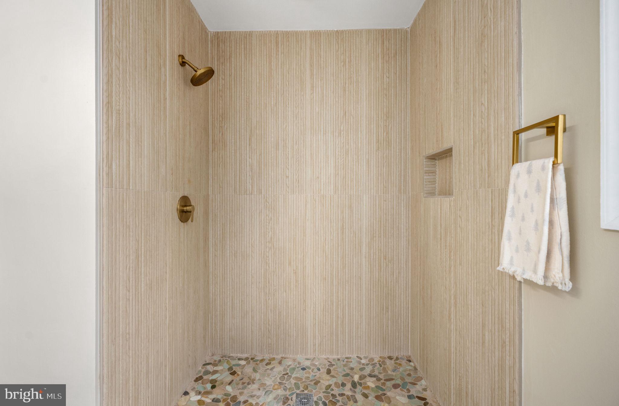 SKYLAND ESTATES - Residential