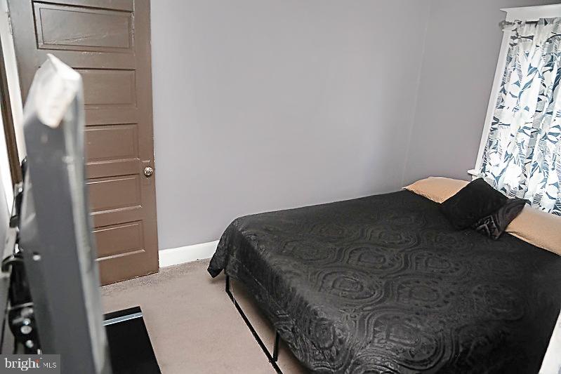 HAGERSTOWN - Residential