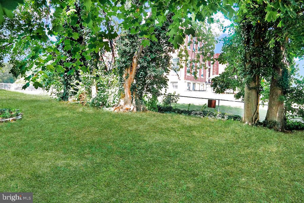 HAGERSTOWN - Residential