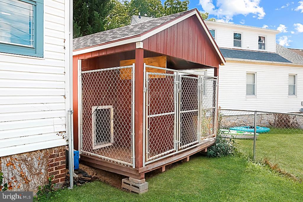 HAGERSTOWN - Residential