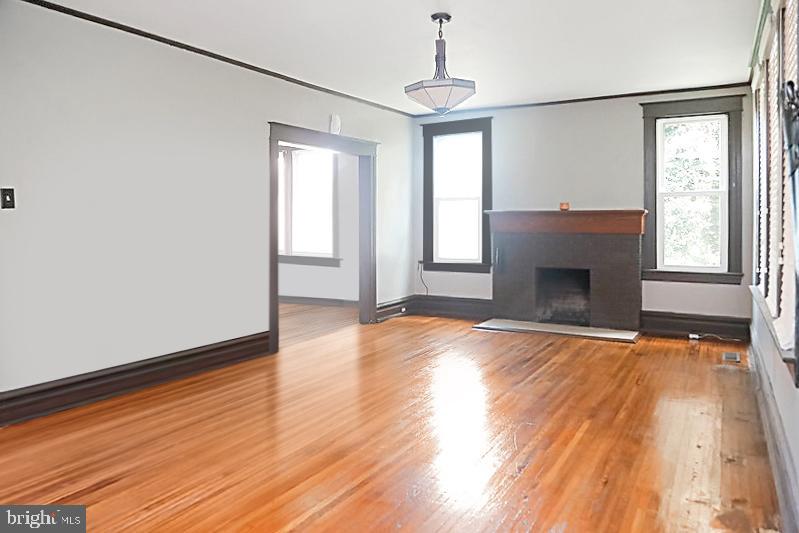 HAGERSTOWN - Residential