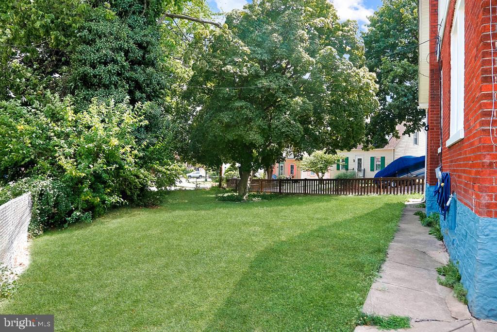 HAGERSTOWN - Residential