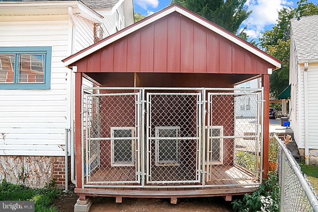 HAGERSTOWN - Residential