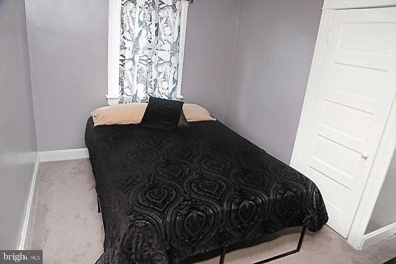 HAGERSTOWN - Residential