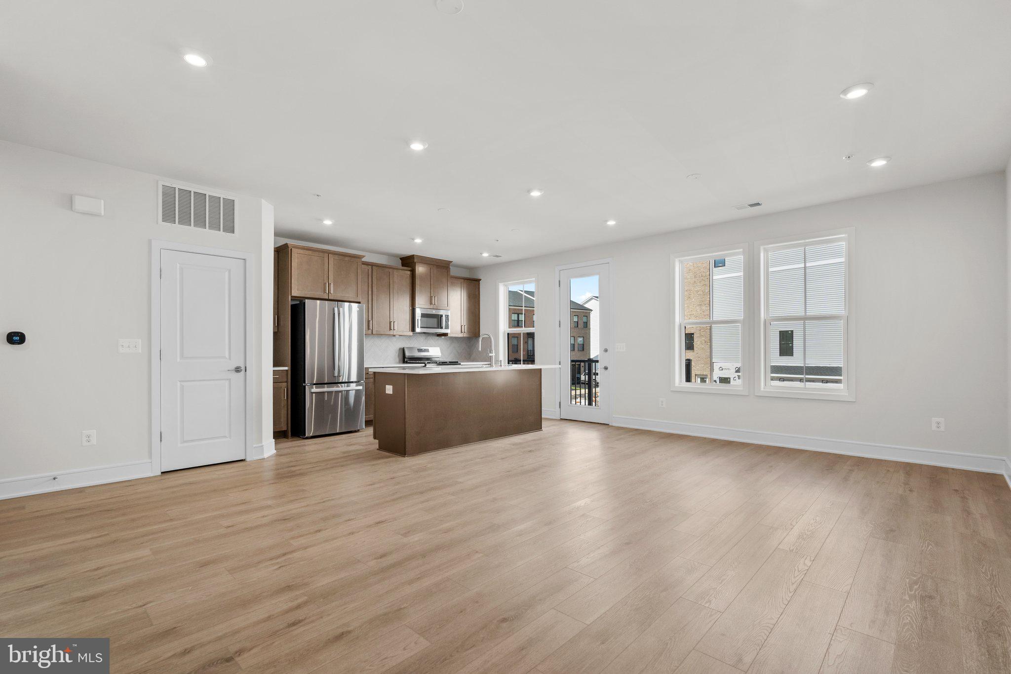 DEMOTT & SILVER - Residential