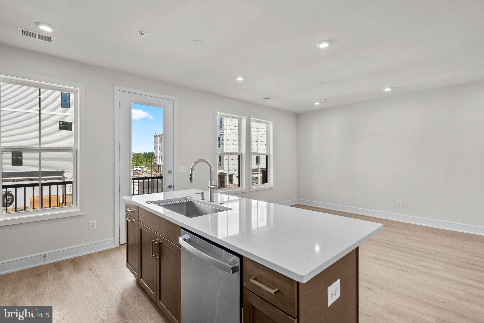 DEMOTT & SILVER - Residential