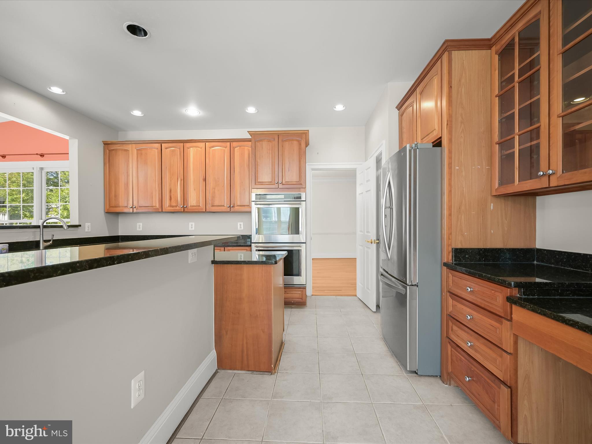 KINGS CROSSING - Residential