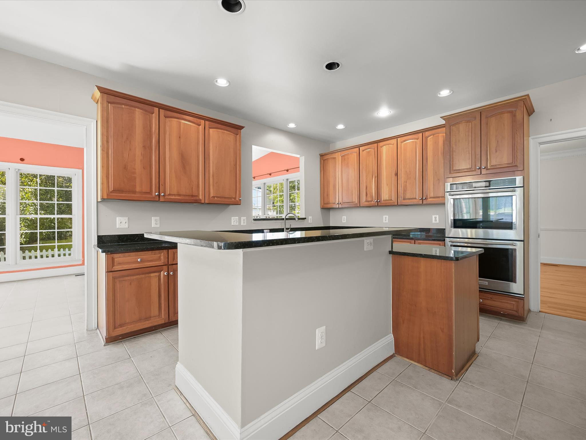 KINGS CROSSING - Residential