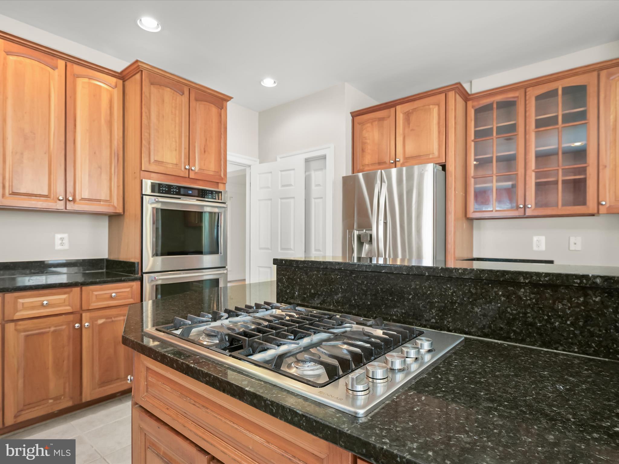 KINGS CROSSING - Residential