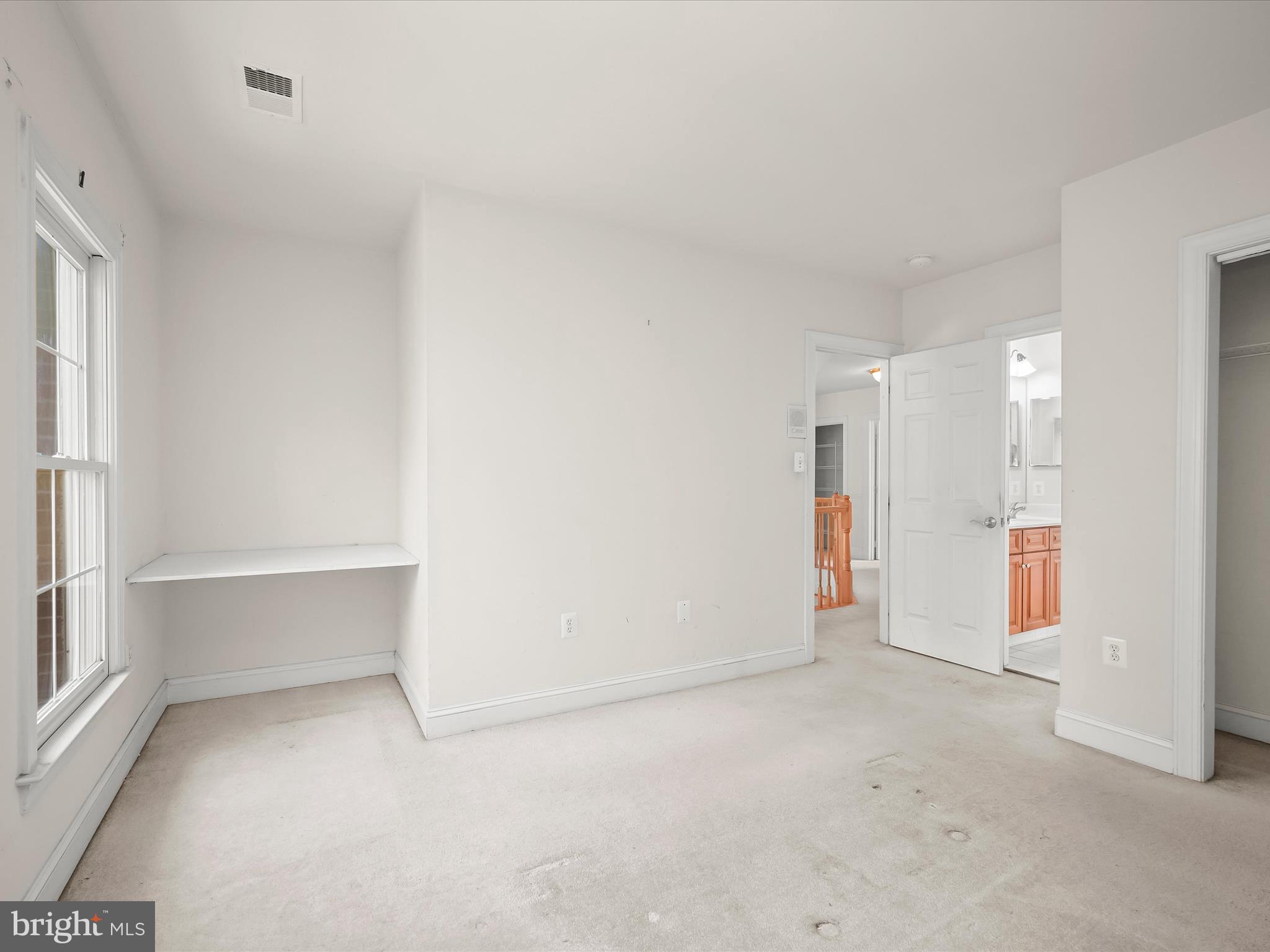 KINGS CROSSING - Residential