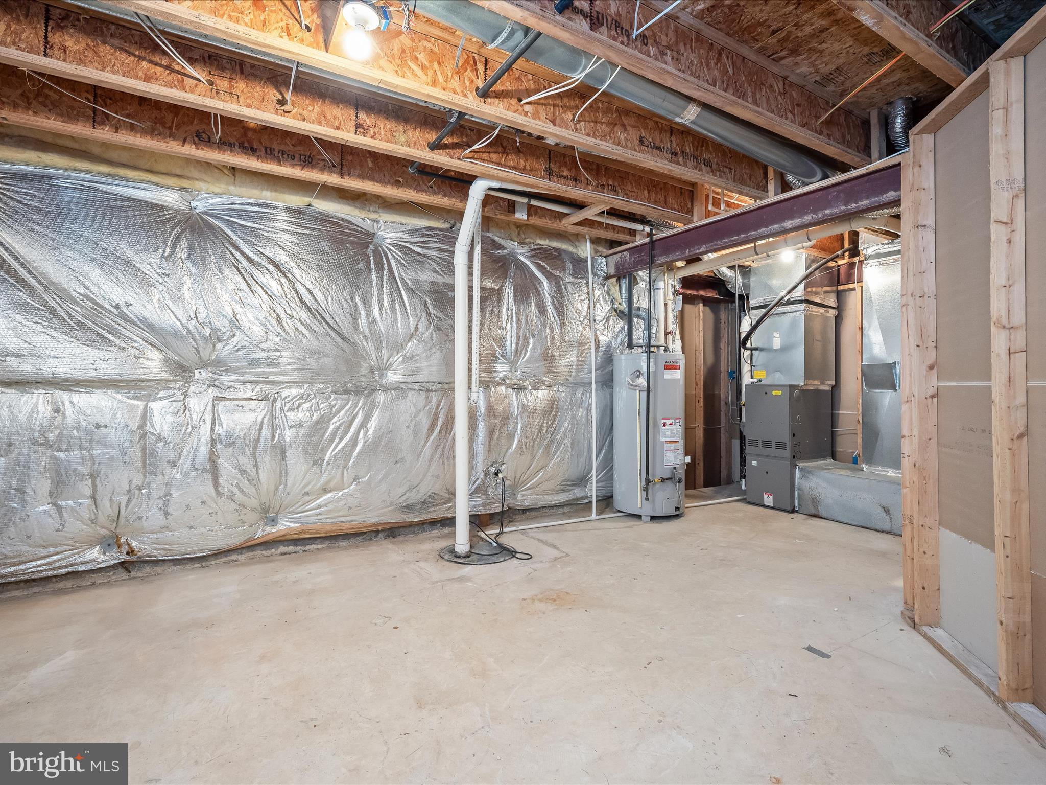 KINGS CROSSING - Residential