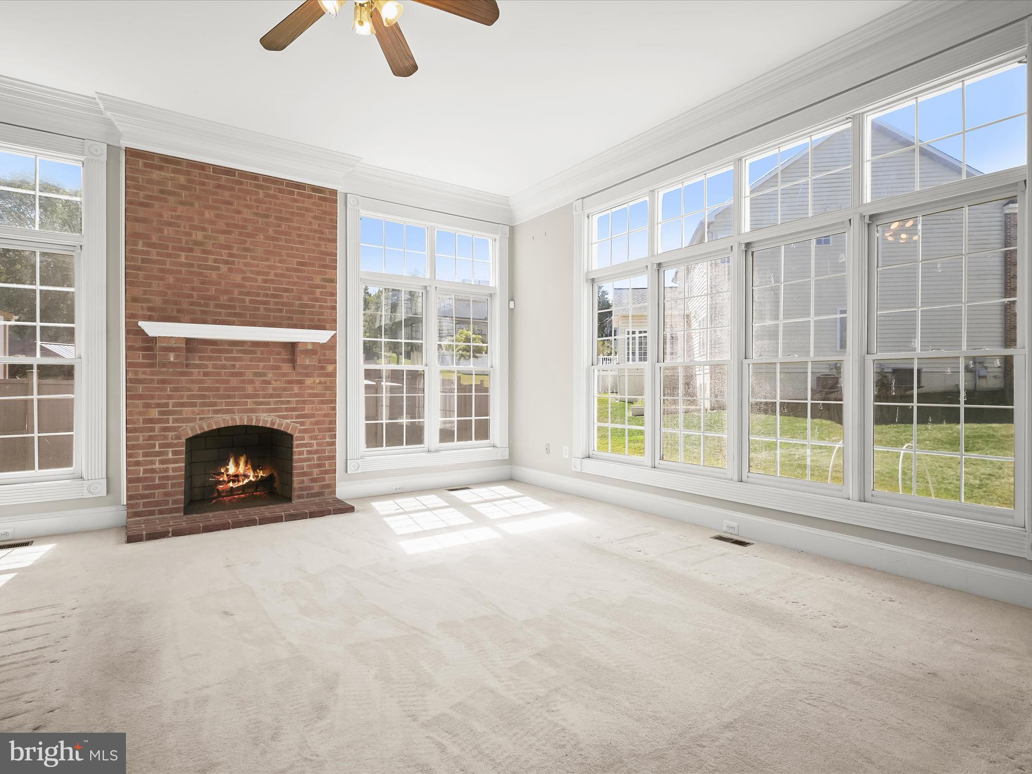 KINGS CROSSING - Residential