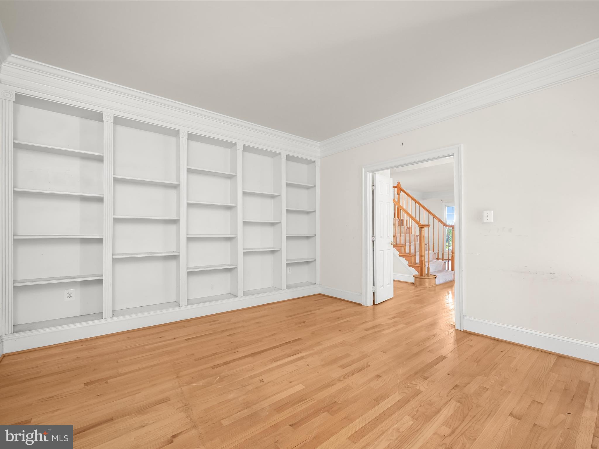 KINGS CROSSING - Residential