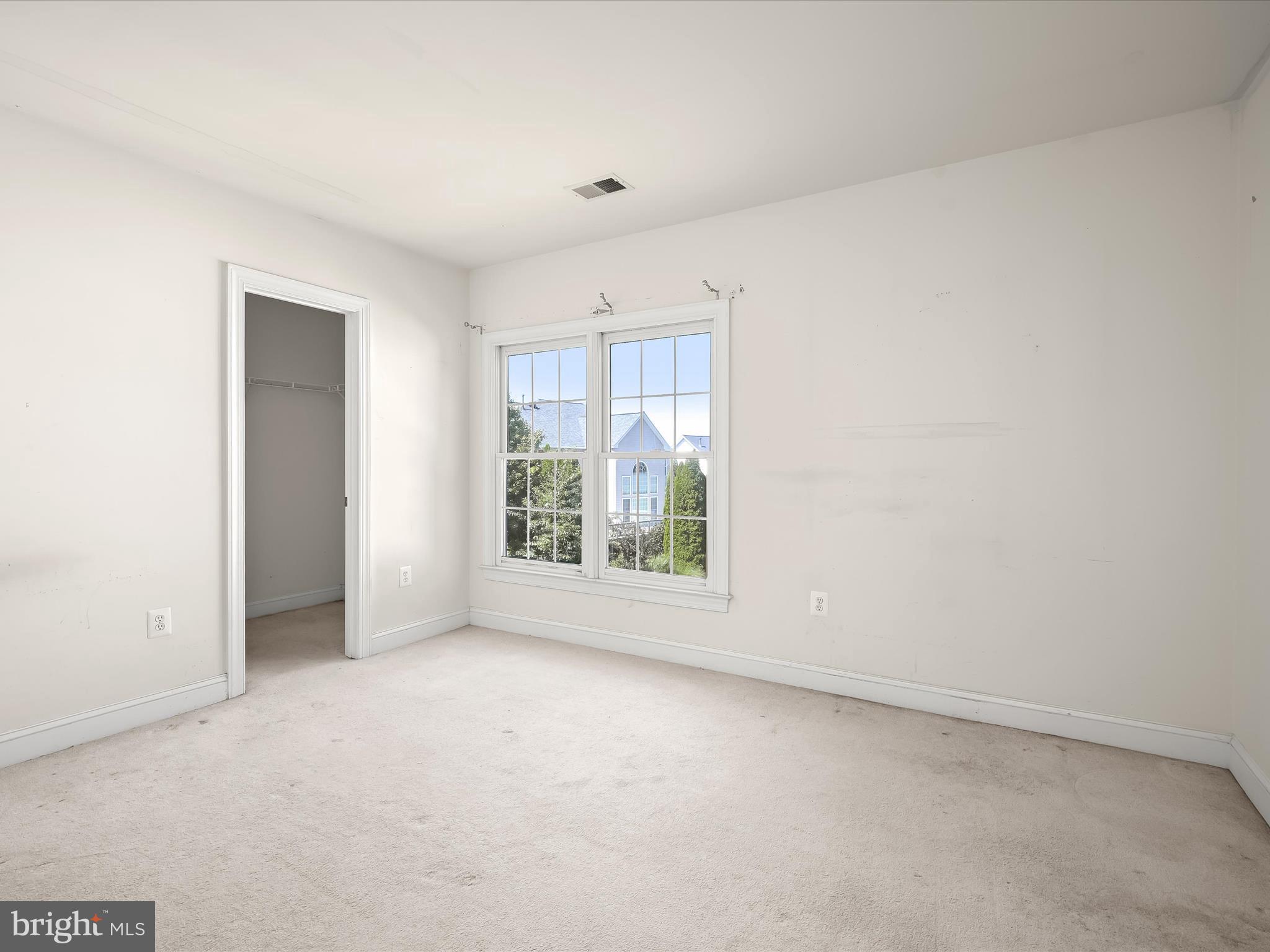 KINGS CROSSING - Residential