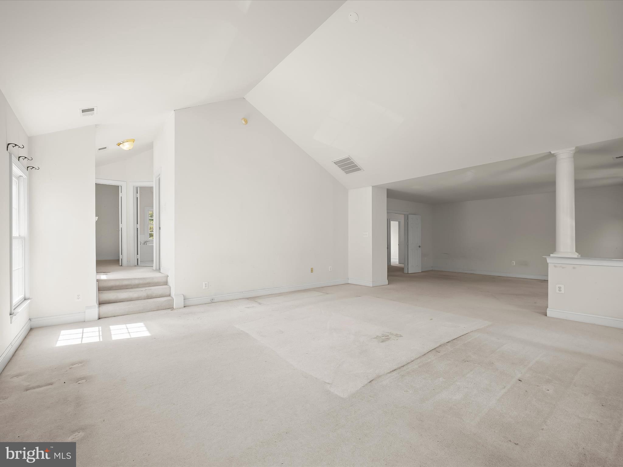 KINGS CROSSING - Residential