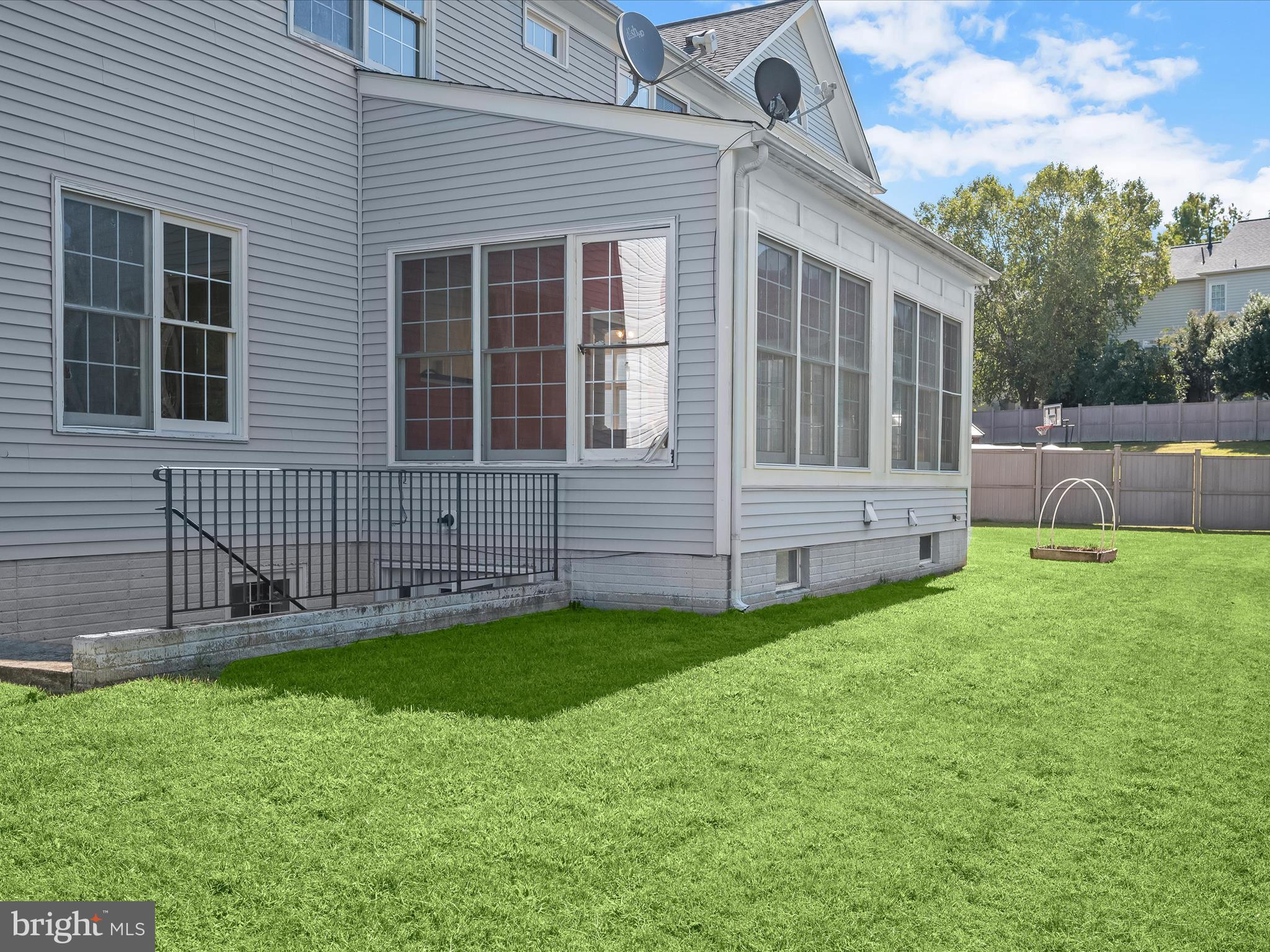 KINGS CROSSING - Residential