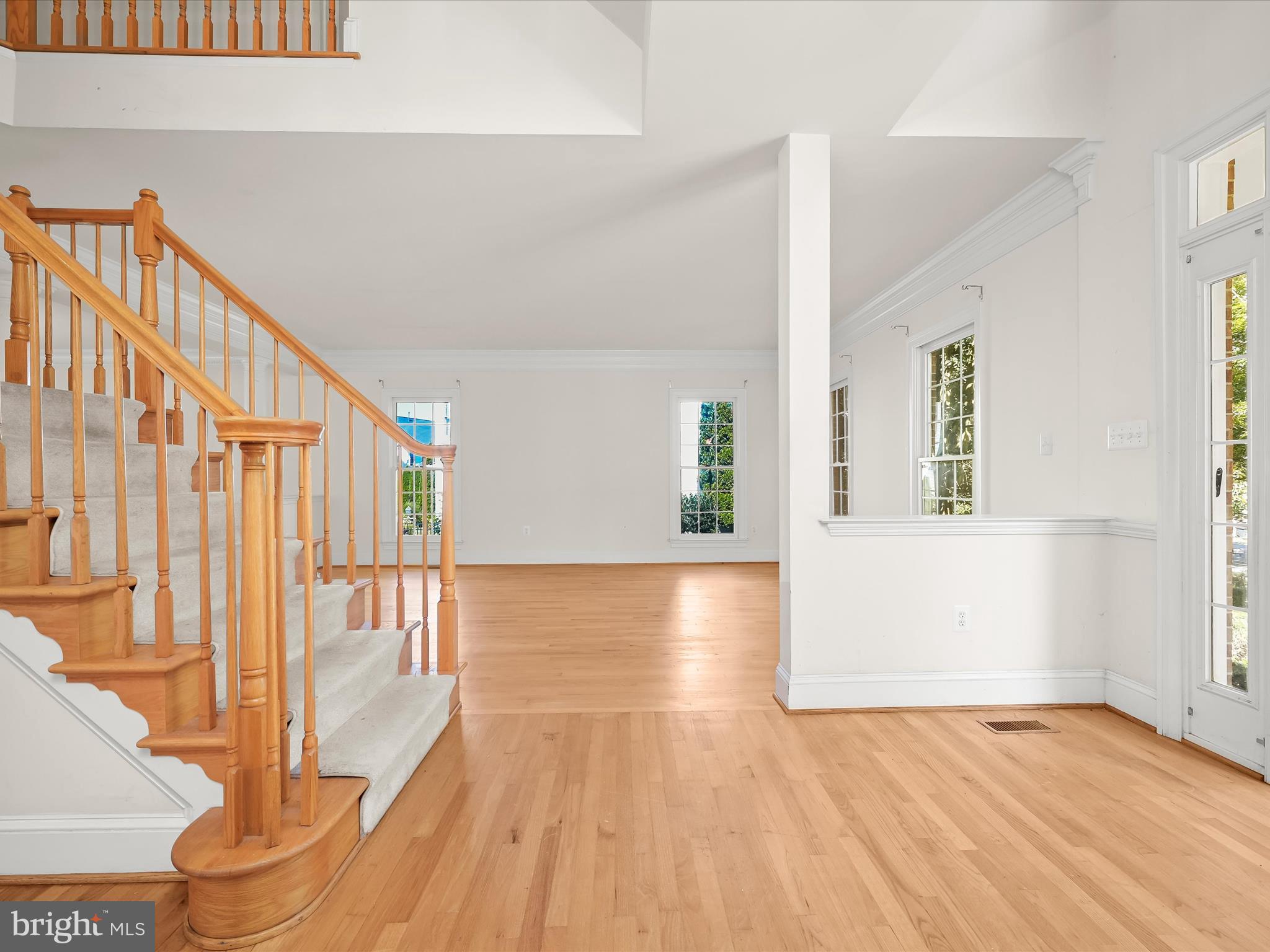 KINGS CROSSING - Residential