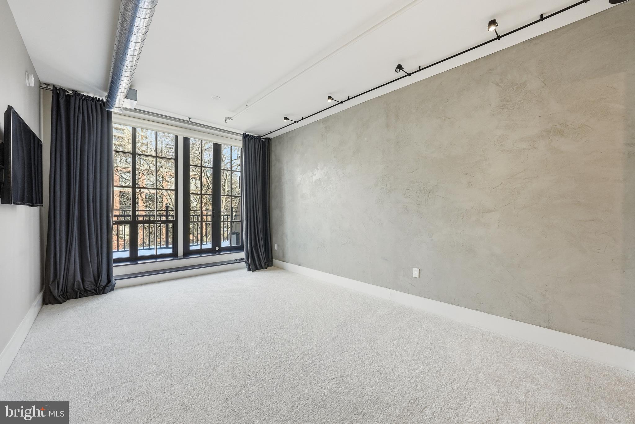 ROSSLYN - Residential