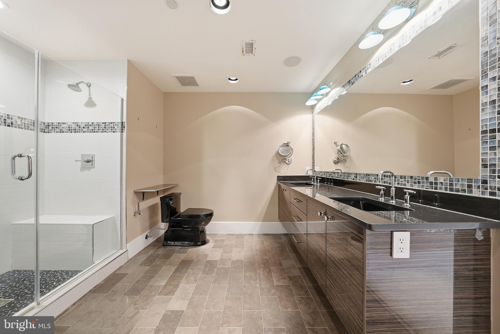 ROSSLYN - Residential