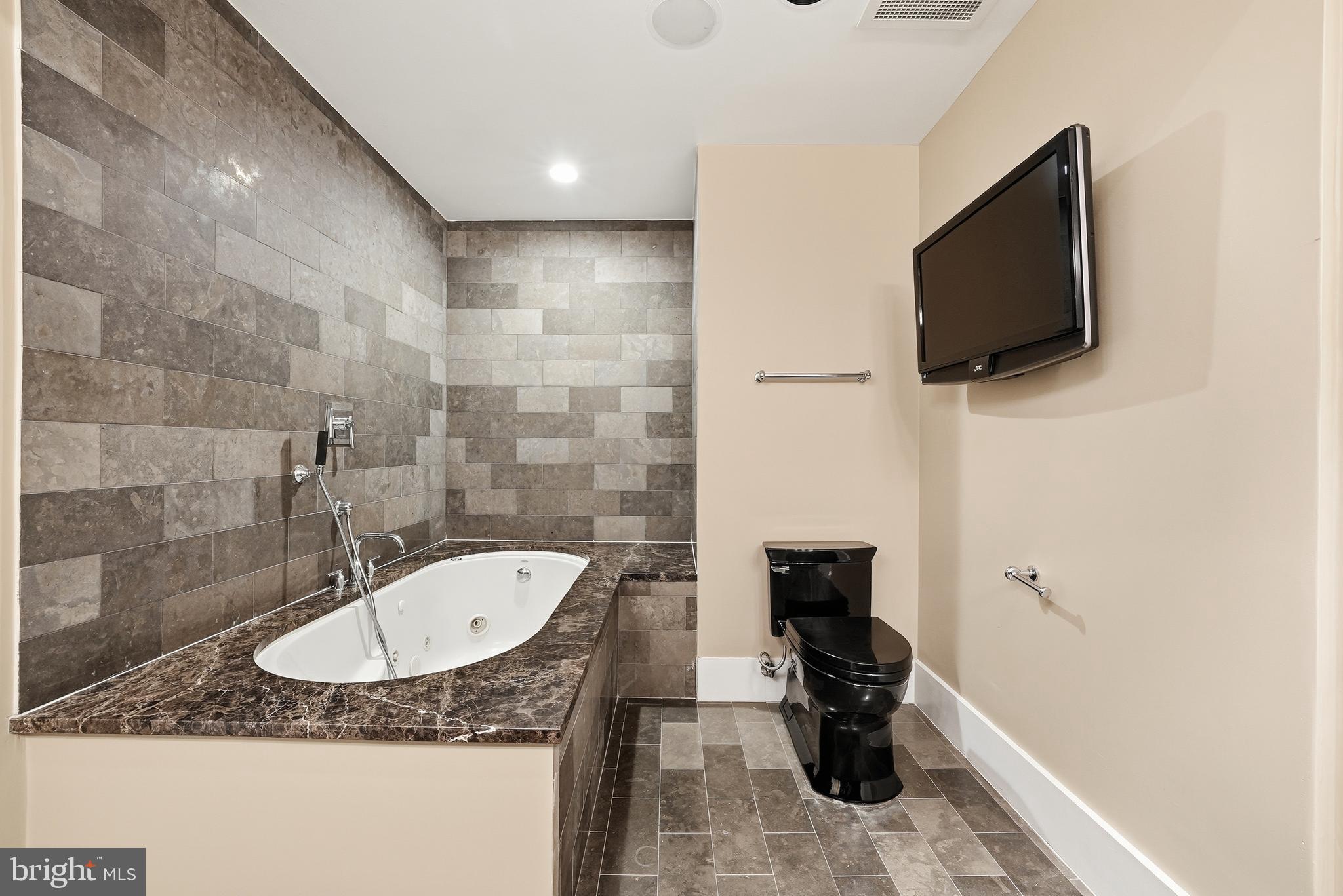 ROSSLYN - Residential