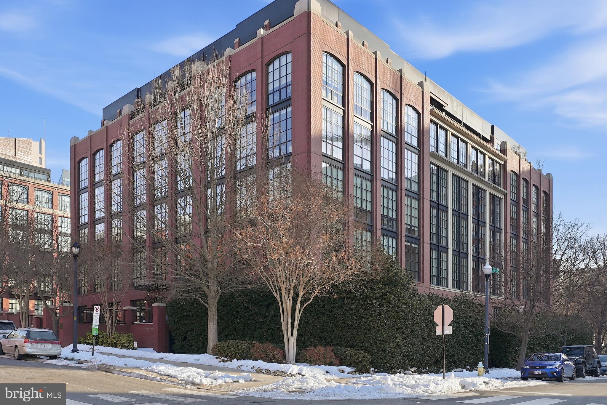 ROSSLYN - Residential