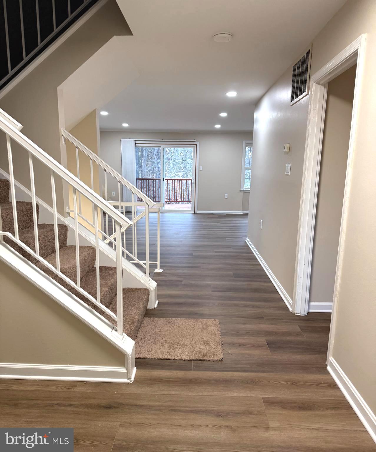 11382 CROMWELL COURT