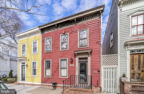 1017 Queen Street Unit 2, Alexandria, VA MLS: VAAX2053708