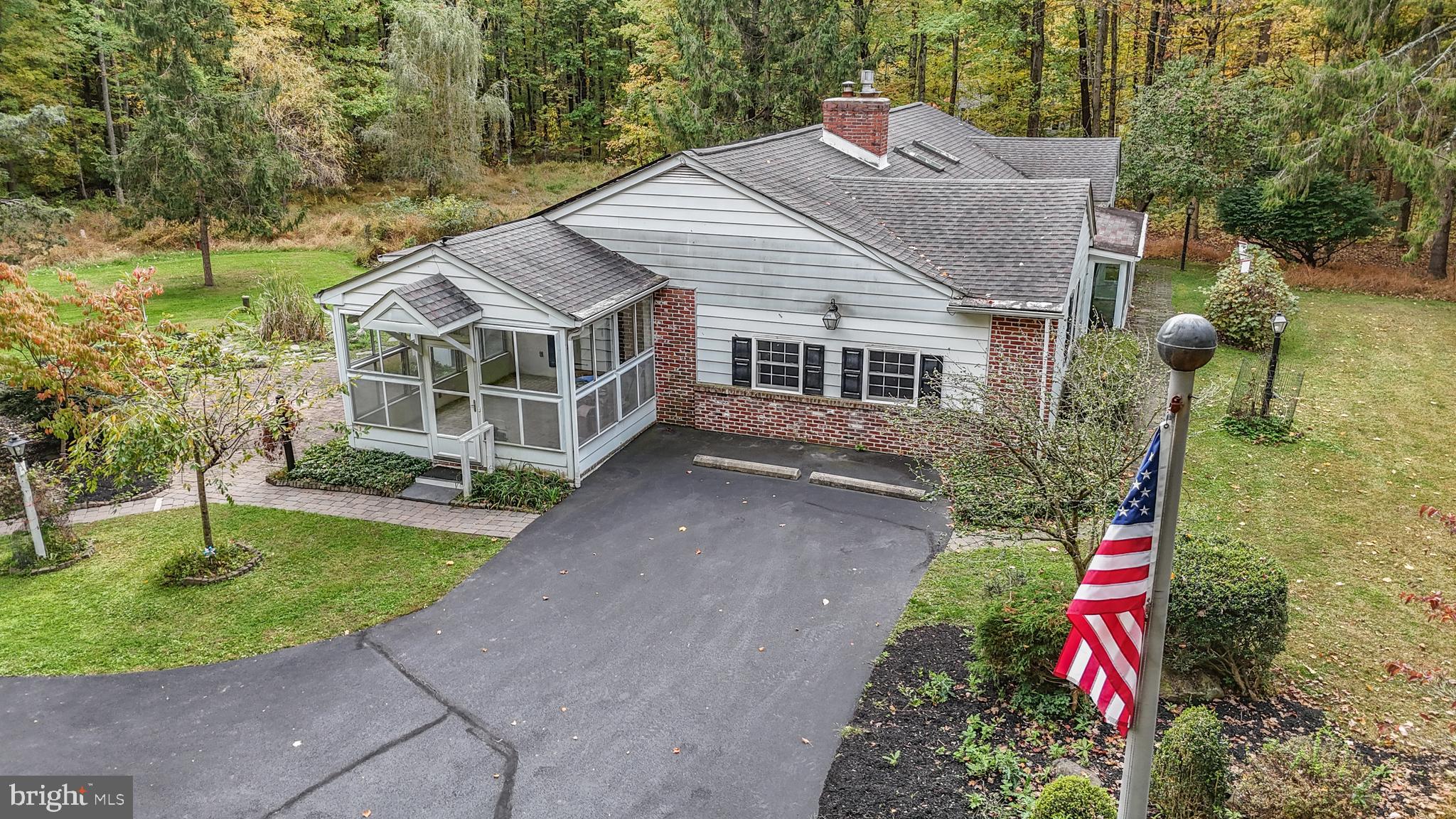 2265 MILL HILL ROAD