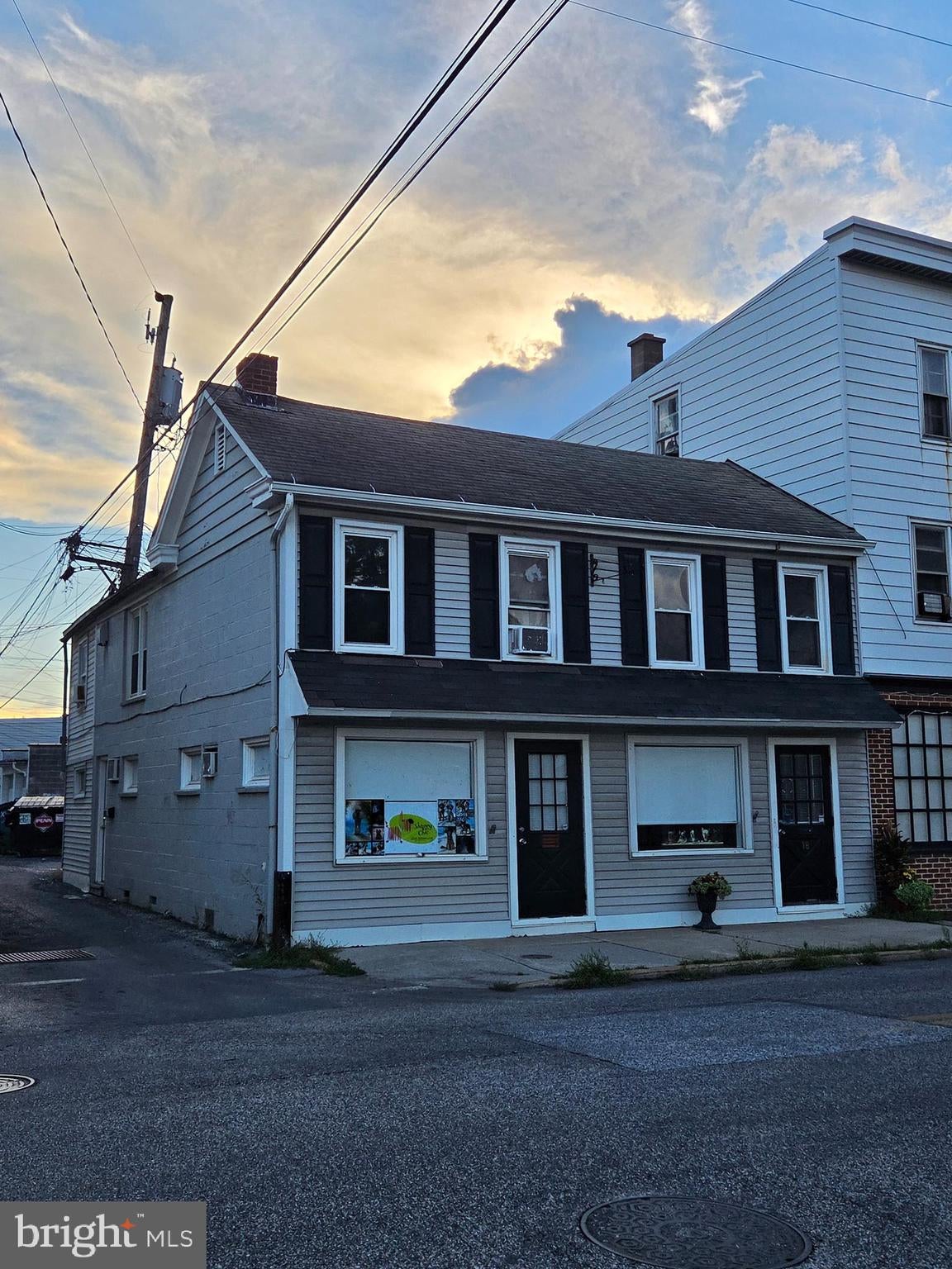 18-20 S MARKET STREET