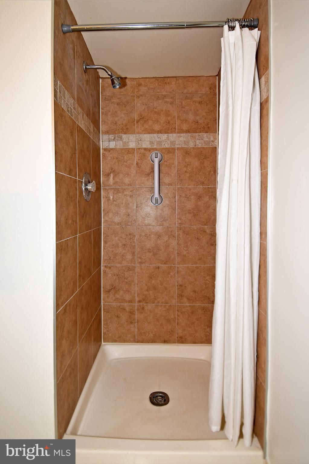 ASTORIA - Residential