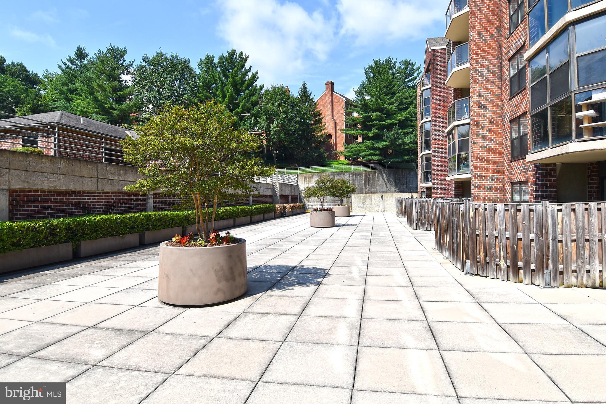 ASTORIA - Residential