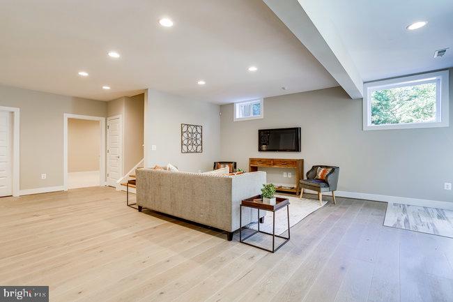 PIMMIT HILLS - Residential