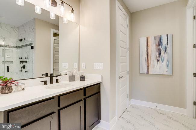 PIMMIT HILLS - Residential