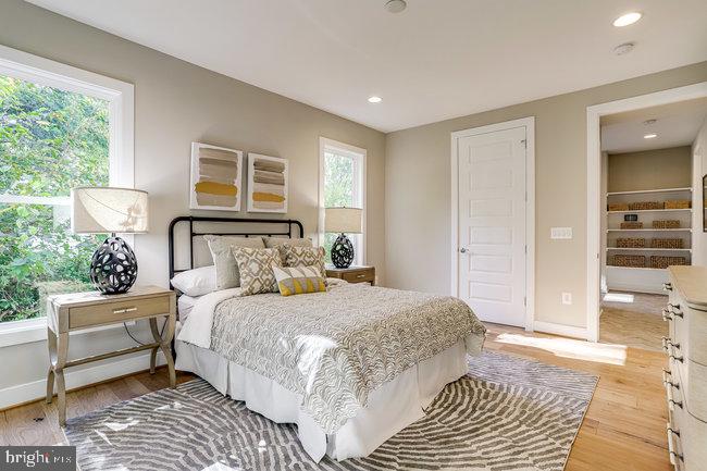 PIMMIT HILLS - Residential