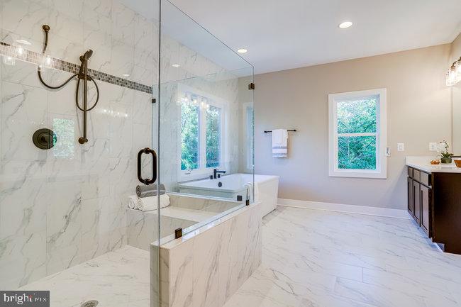 PIMMIT HILLS - Residential