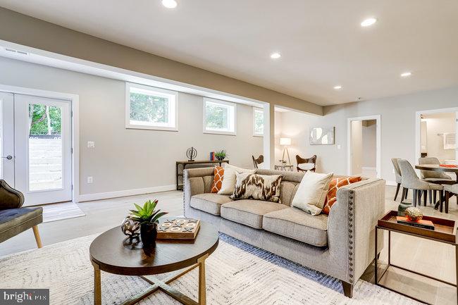 PIMMIT HILLS - Residential