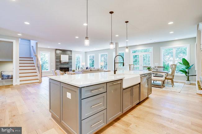 PIMMIT HILLS - Residential