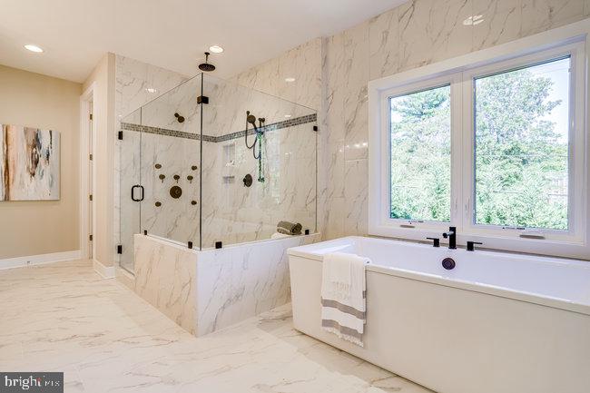 PIMMIT HILLS - Residential