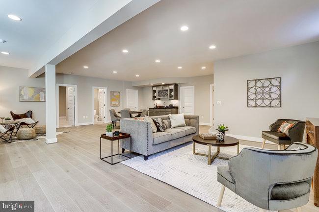 PIMMIT HILLS - Residential