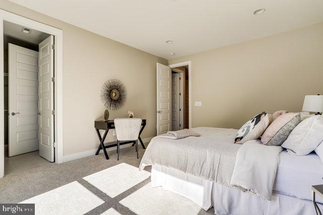 PIMMIT HILLS - Residential