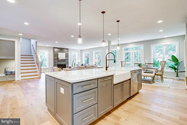 PIMMIT HILLS - Residential