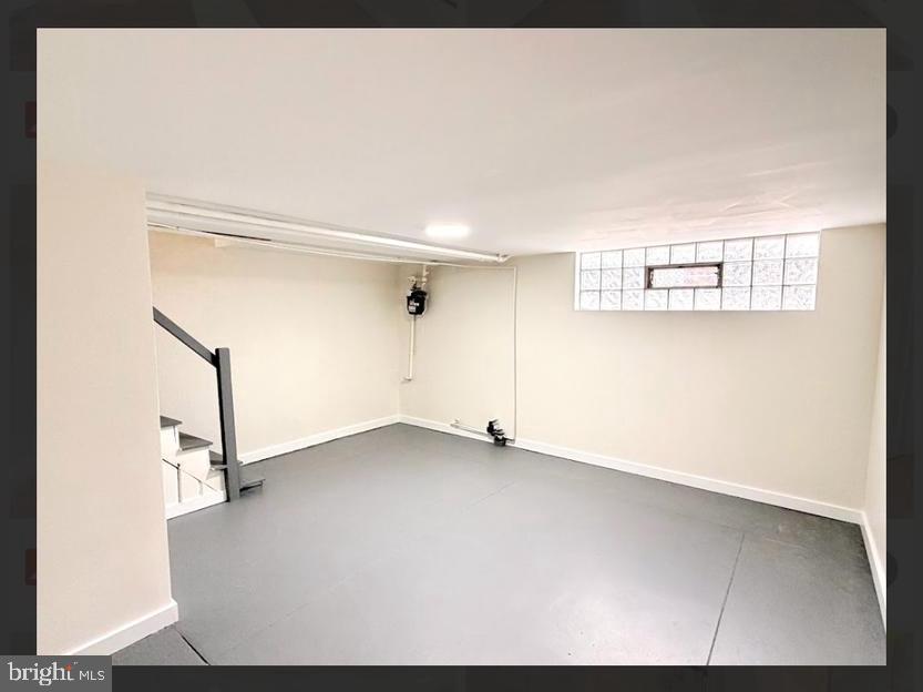 MAYFAIR (WEST) - Residential