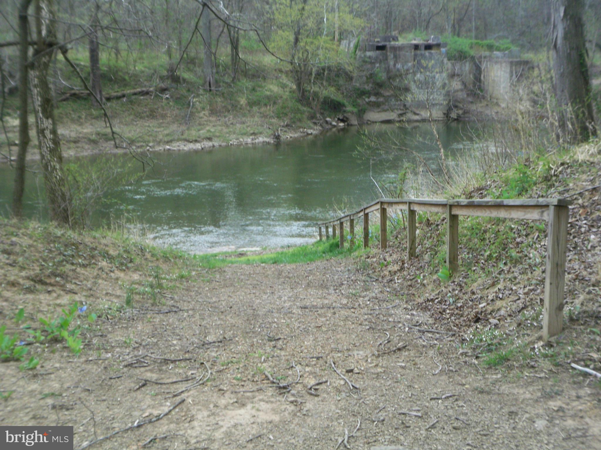 CACAPON RIVER MEADOWS - Land