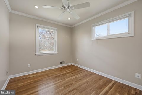 Tiny photo for 124 Woodland Road, GAITHERSBURG, MD 20877 (MLS # MDMC2223560)