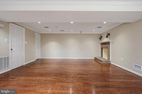 Tiny photo for 124 Woodland Road, GAITHERSBURG, MD 20877 (MLS # MDMC2223560)