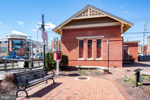 Tiny photo for 124 Woodland Road, GAITHERSBURG, MD 20877 (MLS # MDMC2223560)