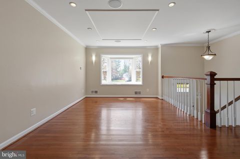 Tiny photo for 124 Woodland Road, GAITHERSBURG, MD 20877 (MLS # MDMC2223560)